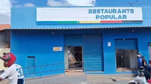 Teto de Restaurante Popular desaba no interior do Maranhão