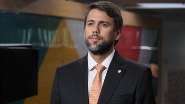 “Ele nos orgulha”, diz vereador de Timon sobre Pedro Lucas
