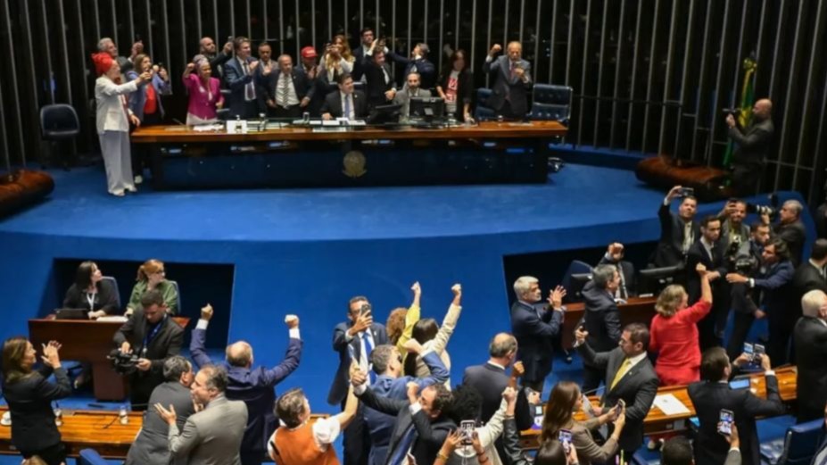 Senado aprova fim da escala 6x1 e jornada de 40 horas sem redução salarial
