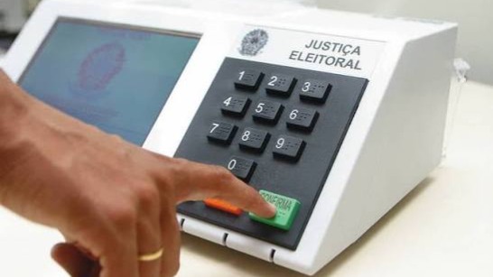 Vereador de mais de 2 mil votos e sem deputado estadual vira cobiça em Timon