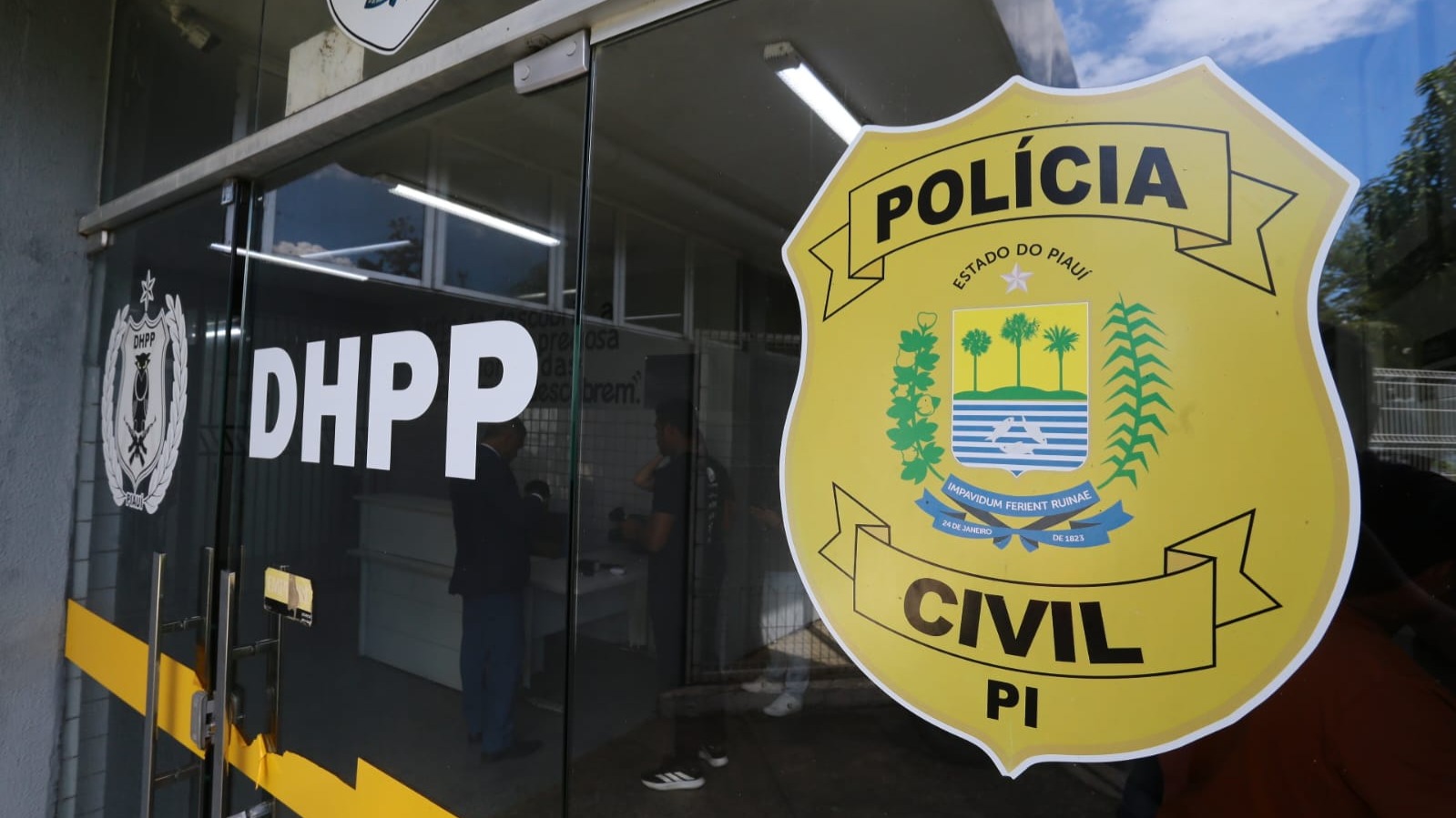 Polícia prende 3 por assassinato de homem na Miguel Rosa, em Teresina